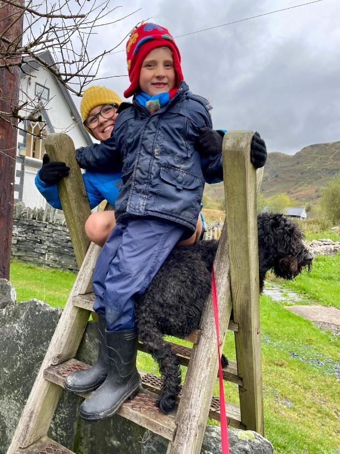 Yr Hen Siop - 4 Bed Welsh Cottage In Snowdonia Penmachno Buitenkant foto